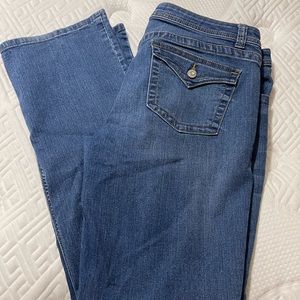 ✨👖 EUC Boot Cut Jeans 👖✨